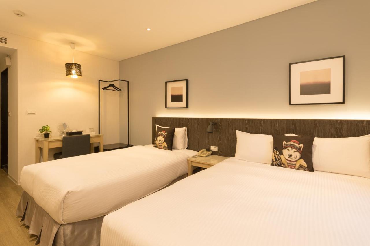 Just Enjoy Business Hotel Tainan Exterior foto