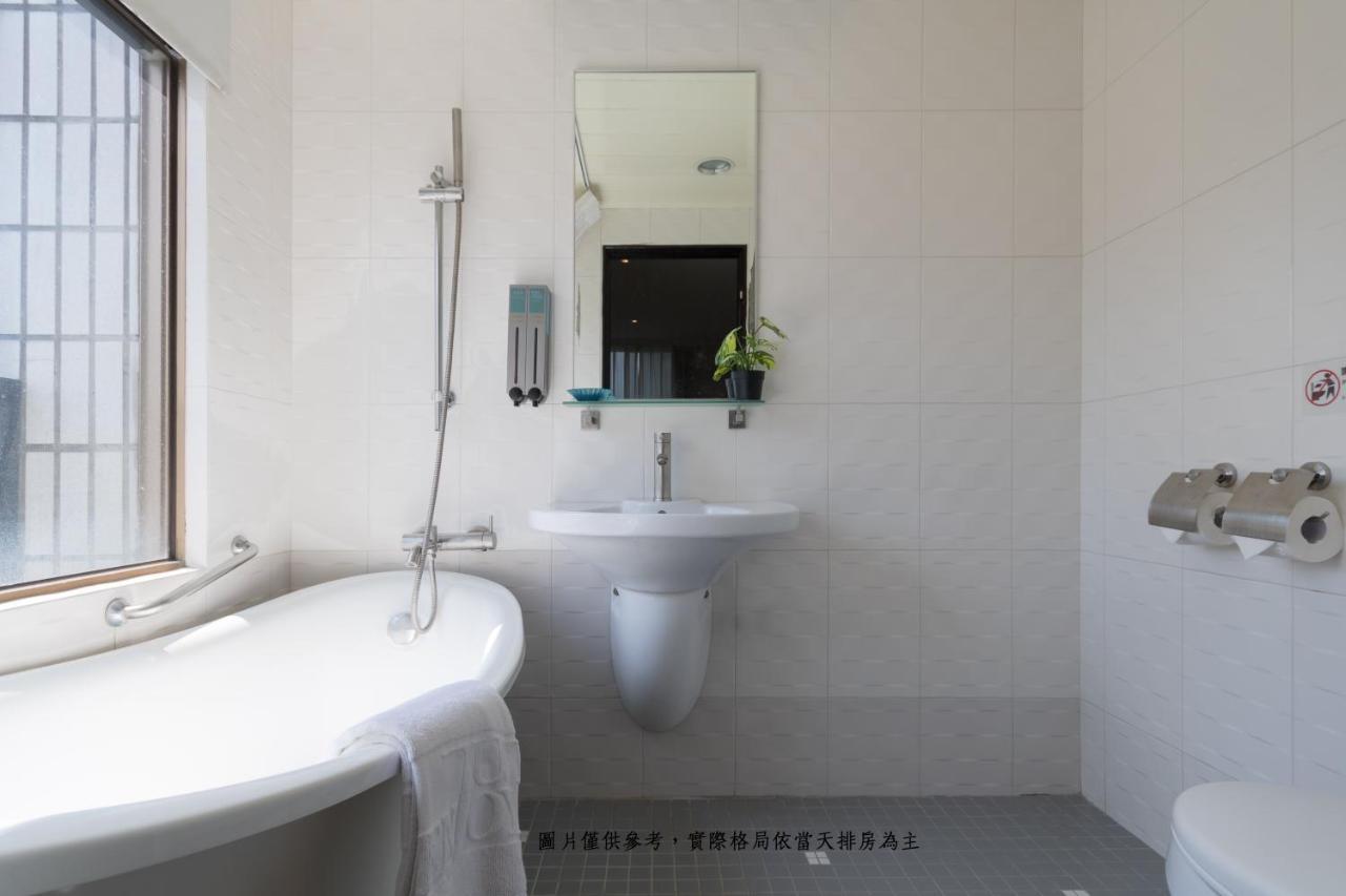 Just Enjoy Business Hotel Tainan Exterior foto