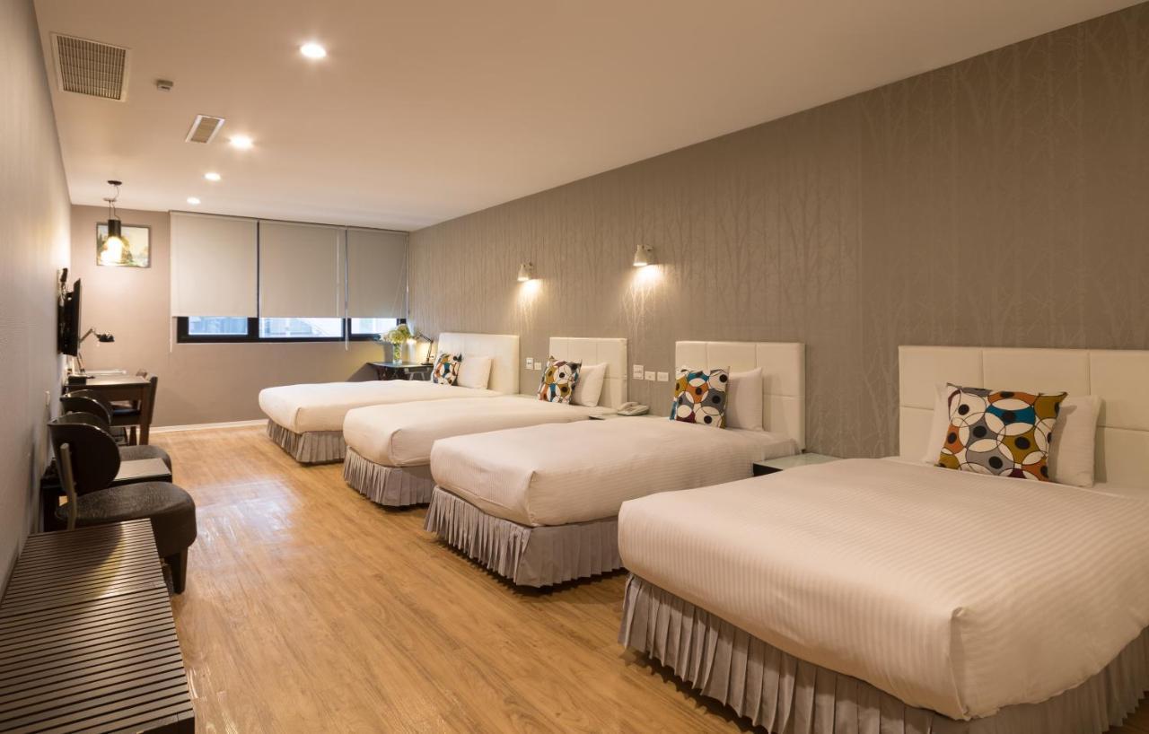 Just Enjoy Business Hotel Tainan Exterior foto